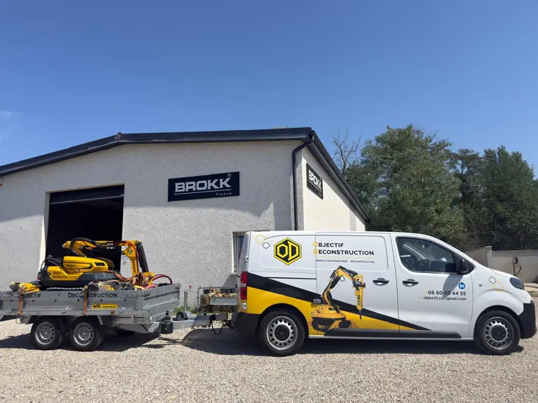 Chantier récent de démolition robotisée BROKK — Objectif Déconstruction