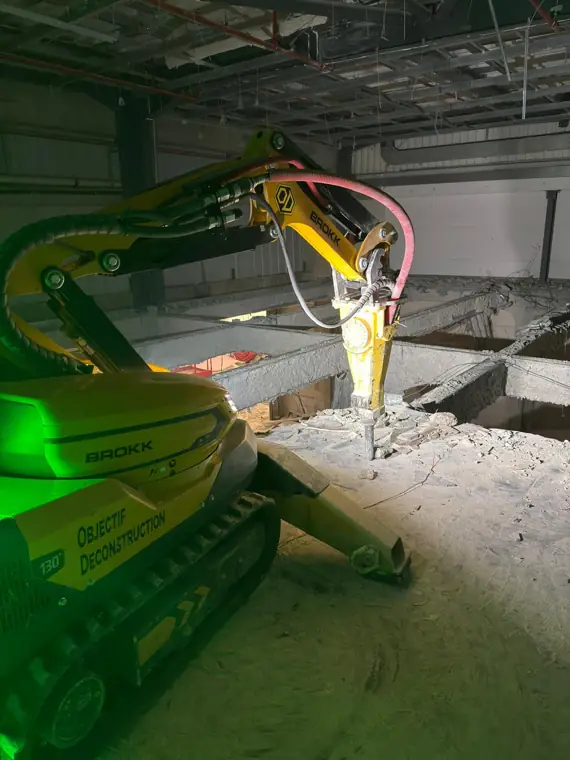 Chantier récent de démolition robotisée BROKK — Objectif Déconstruction