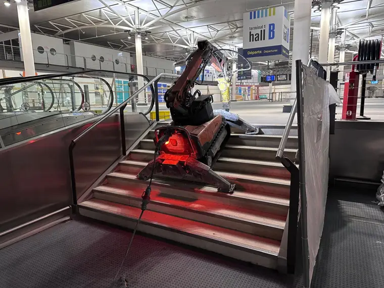 Chantier récent de démolition robotisée BROKK — Objectif Déconstruction